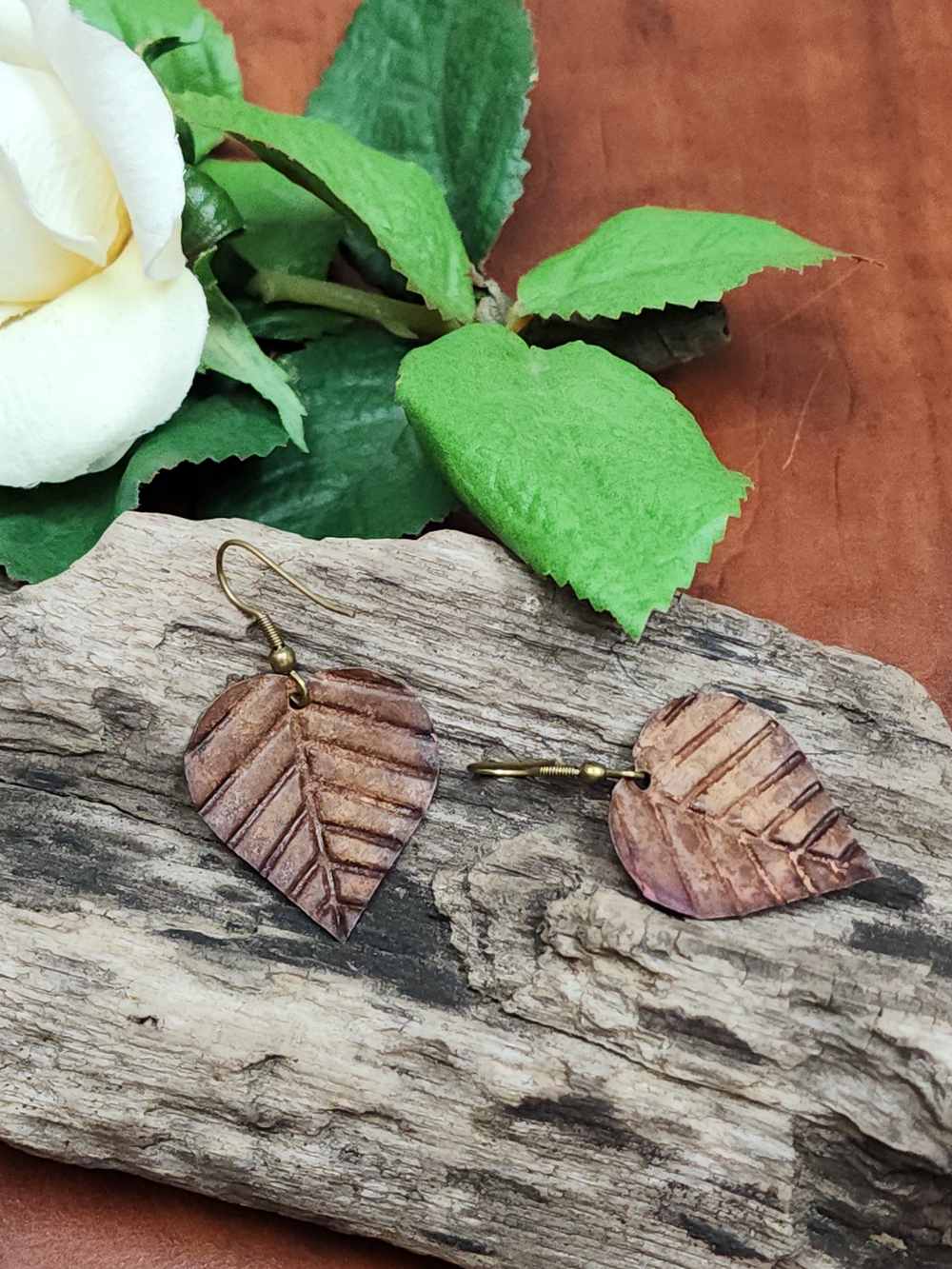 Brown Leaf Dangle Earrings - Natural Botanical Style